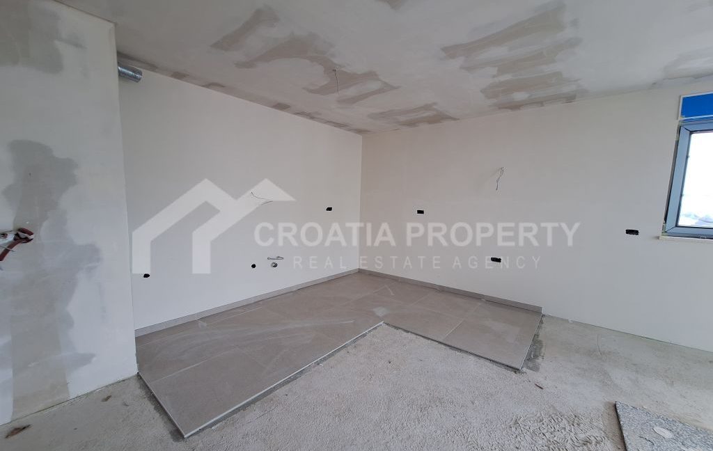 two bedroom apartment with parking space makarska (4)