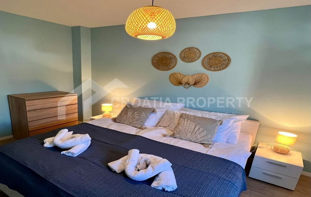 well appointed shoreline apartment house tribunj - 3640 (13)