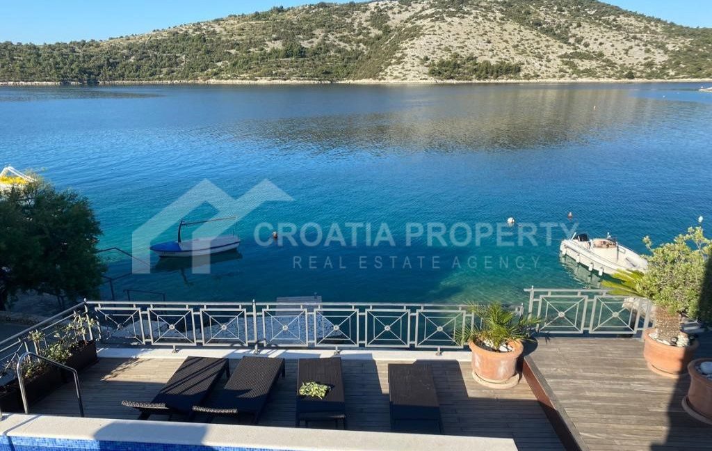 exclusive first row villa marina - 3691 (24)