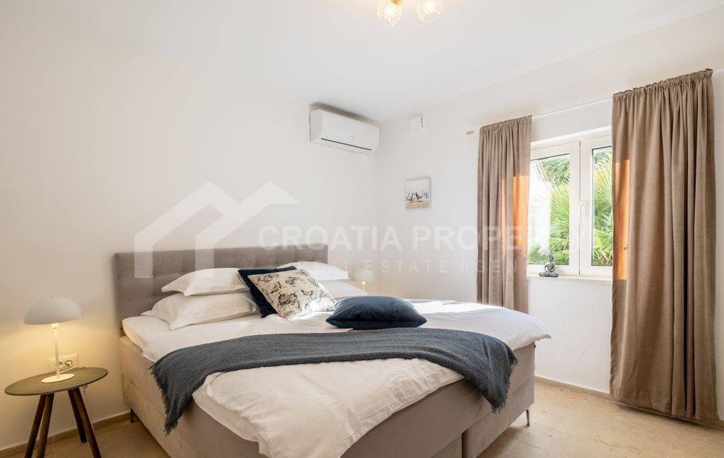 exclusive first row villa marina - 3691 (4)