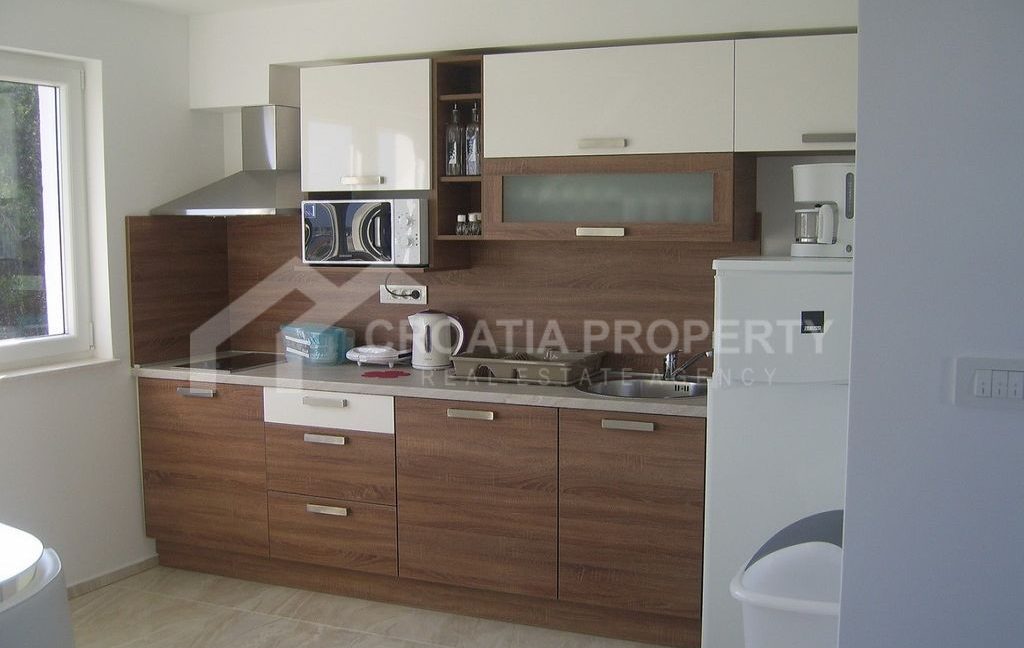 furnished sea view villa in city centre rogoznica - 3700 (5)
