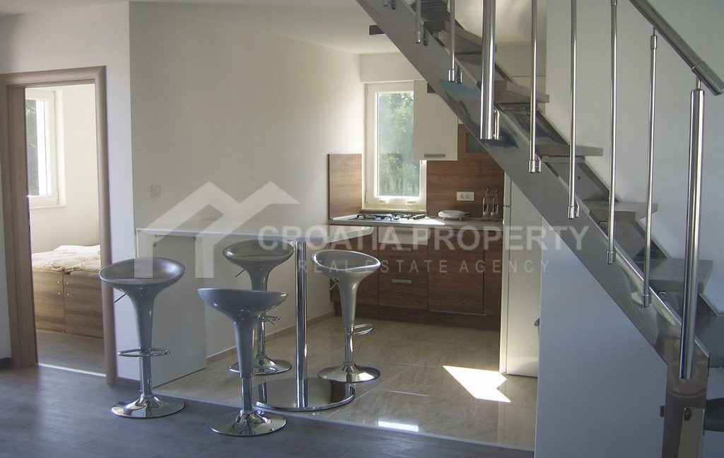 furnished sea view villa in city centre rogoznica - 3700 (6)