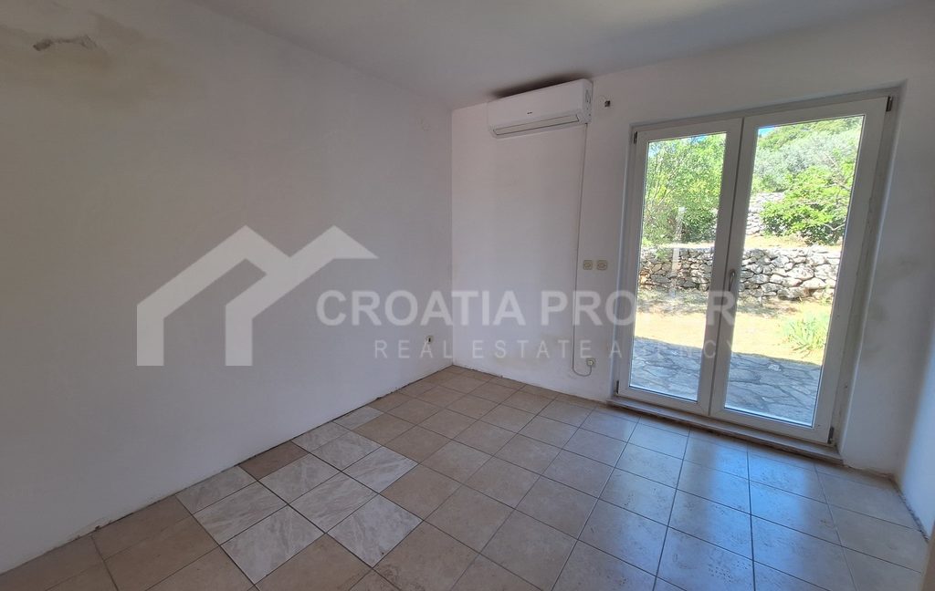ground floor apartment with garage and garden korcula (2)