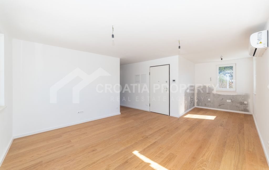 immediate occupancy apartment zaostrog - 3688 (3)