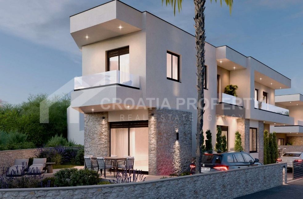 new house with terrace and garden - 3705 (1)