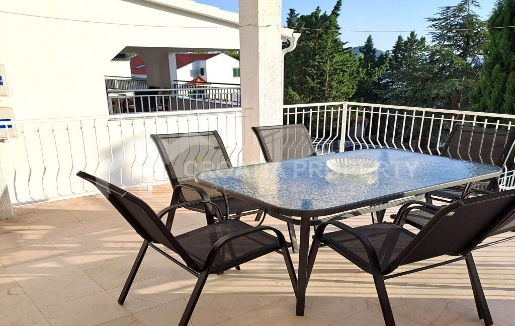 spacious house with garage and sea view balcony drage (15)
