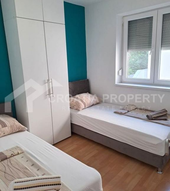 spacious house with garage and sea view balcony drage (8)