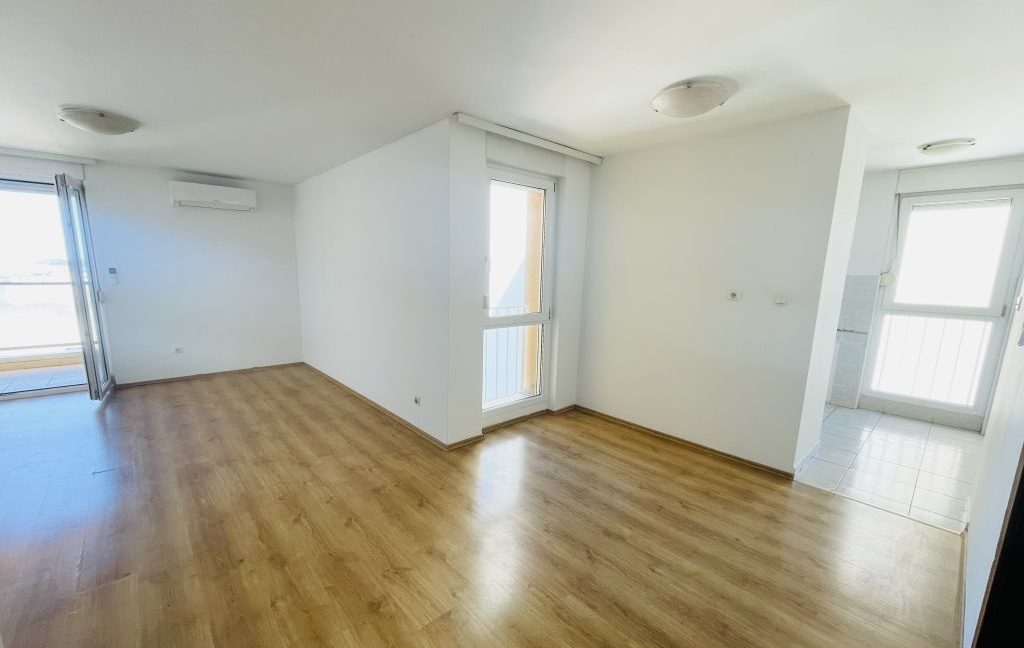 spacious sea view apartment split - 3701 (1))