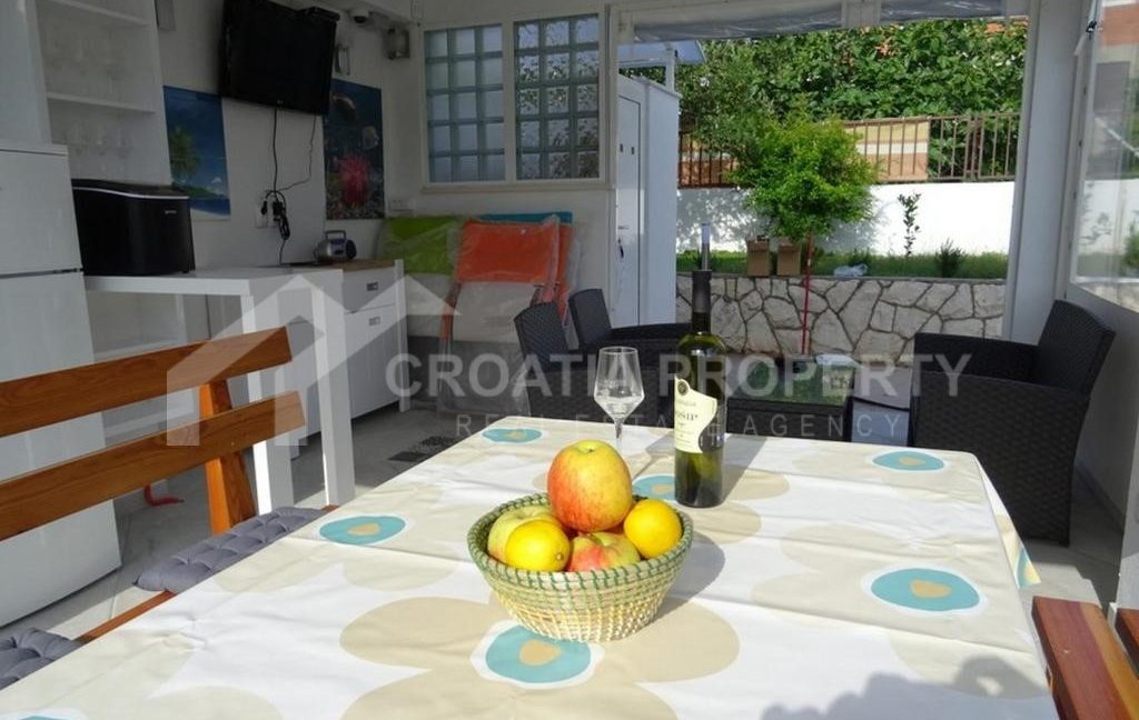 beautiful villa near the sea rogoznica - 3727 (16)