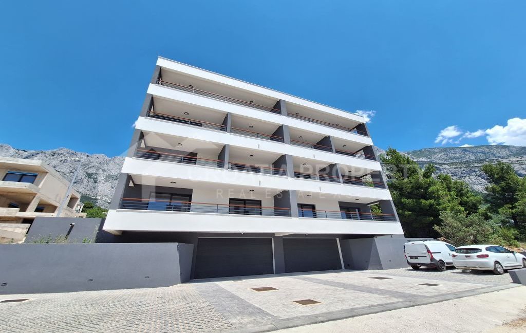 new apartment with parking space makarska - 3729 (1)e makarska (1)