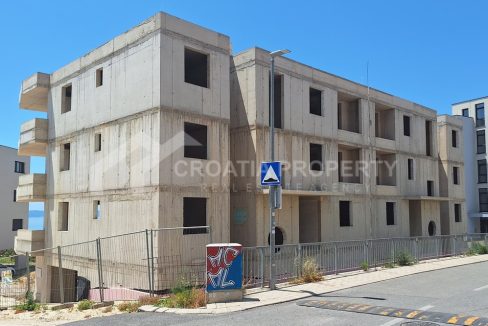 two bedroom apartment on a great location makarska - 3733 (1)