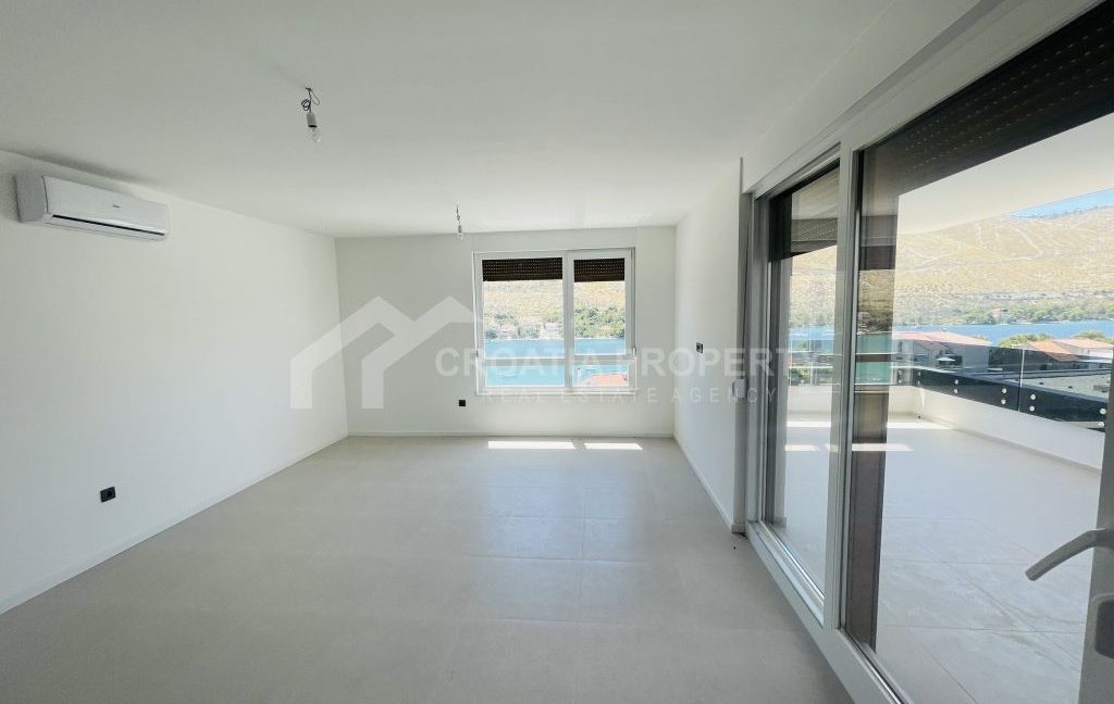 alluring penthouse with sea view grebastica - 3742 (3)