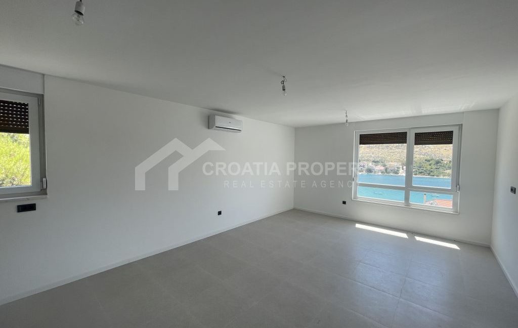 alluring penthouse with sea view grebastica - 3742 (5)