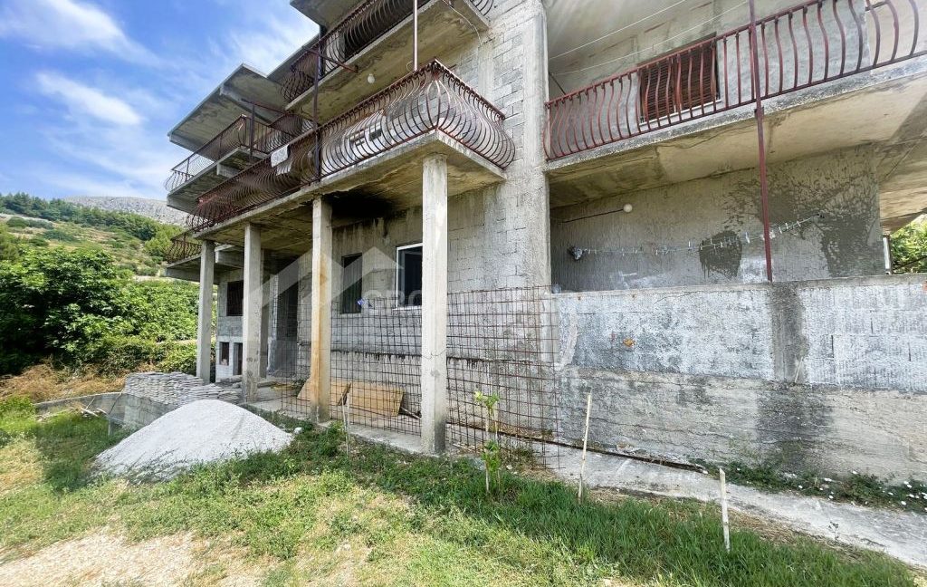 detached house with land area podstrana - 3740 (3)