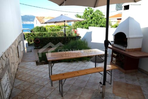 detached seaside house with a view ciovo - 3748 (1)