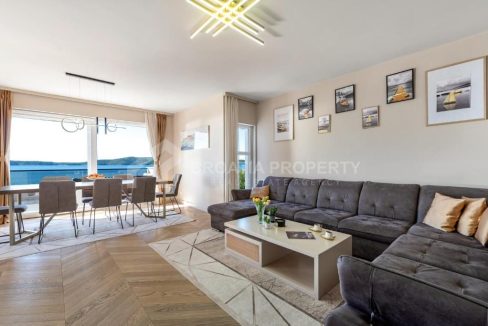 exclusive penthouse near the beach sibenik - 3750 (1)