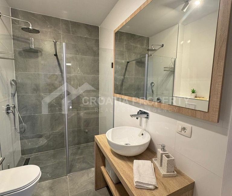 furnished villa with pool kastela (10)