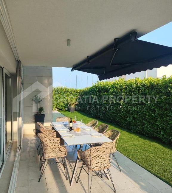 furnished villa with pool kastela (12)