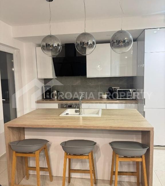furnished villa with pool kastela (3)