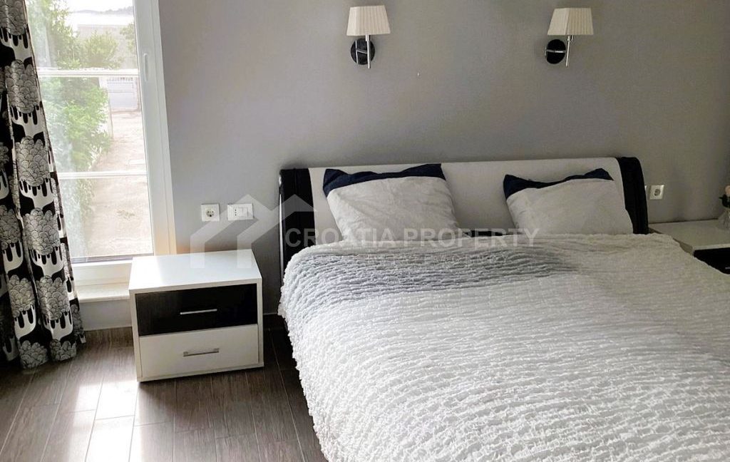 modern first row villa rogoznica (10)
