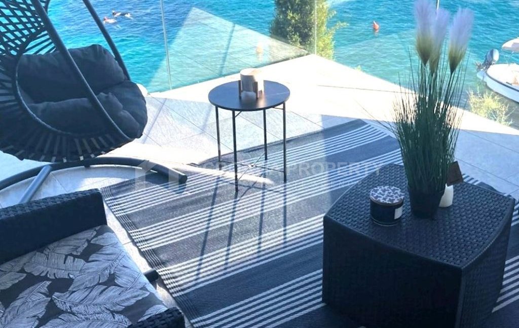 modern first row villa rogoznica (2)