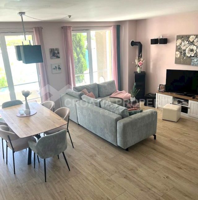 modern first row villa rogoznica (4)