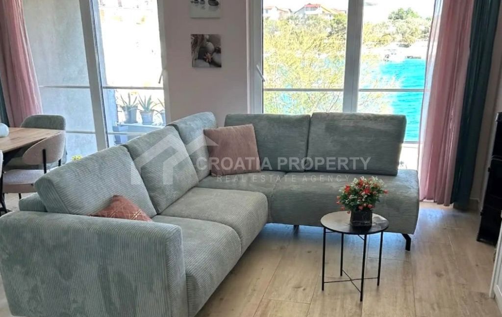 modern first row villa rogoznica (5)