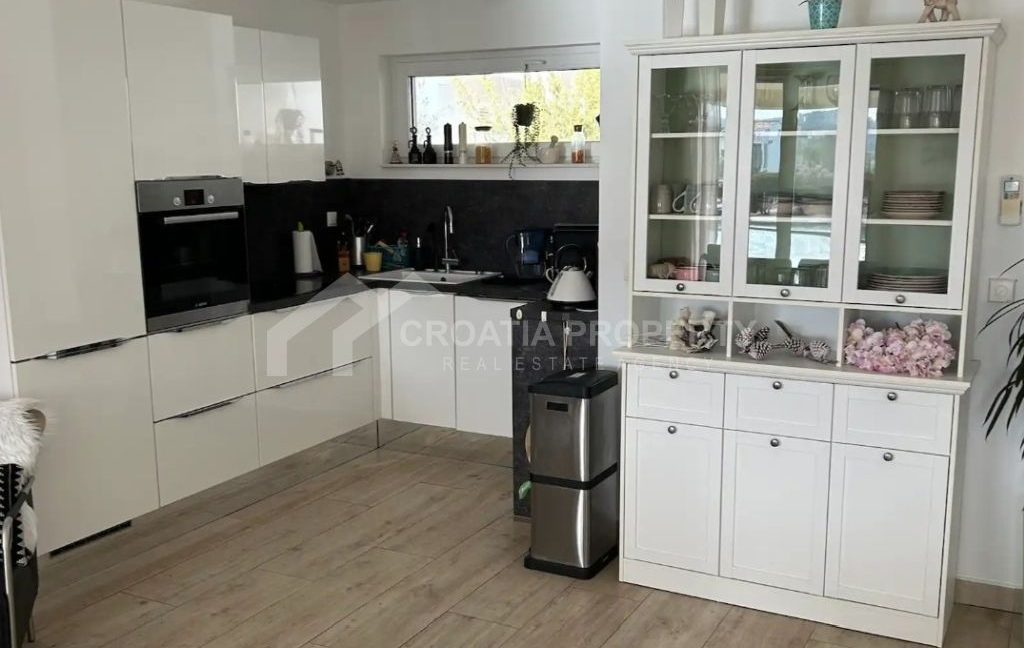 modern first row villa rogoznica (7)