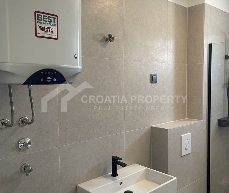 new apartment with two parking spaces grebastica (10)