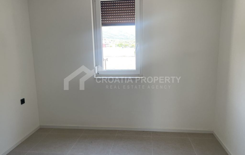 new apartment with two parking spaces grebastica (2)