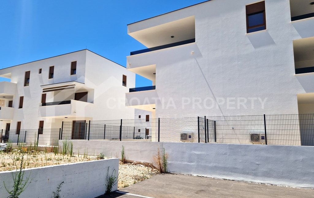 new penthouse near the beach grebastica - 3738 (6)