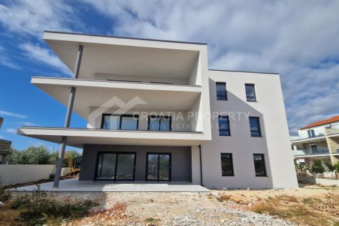 new spacious apartment near the beach tribunj - 3770 (1)