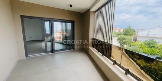 Spacious apartmant near the beach Vodice