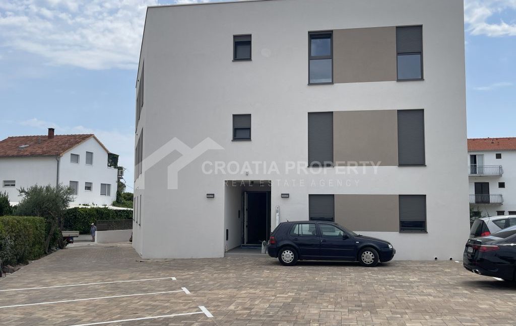 spacious apartmant near the beach vodice - 3763 (10)
