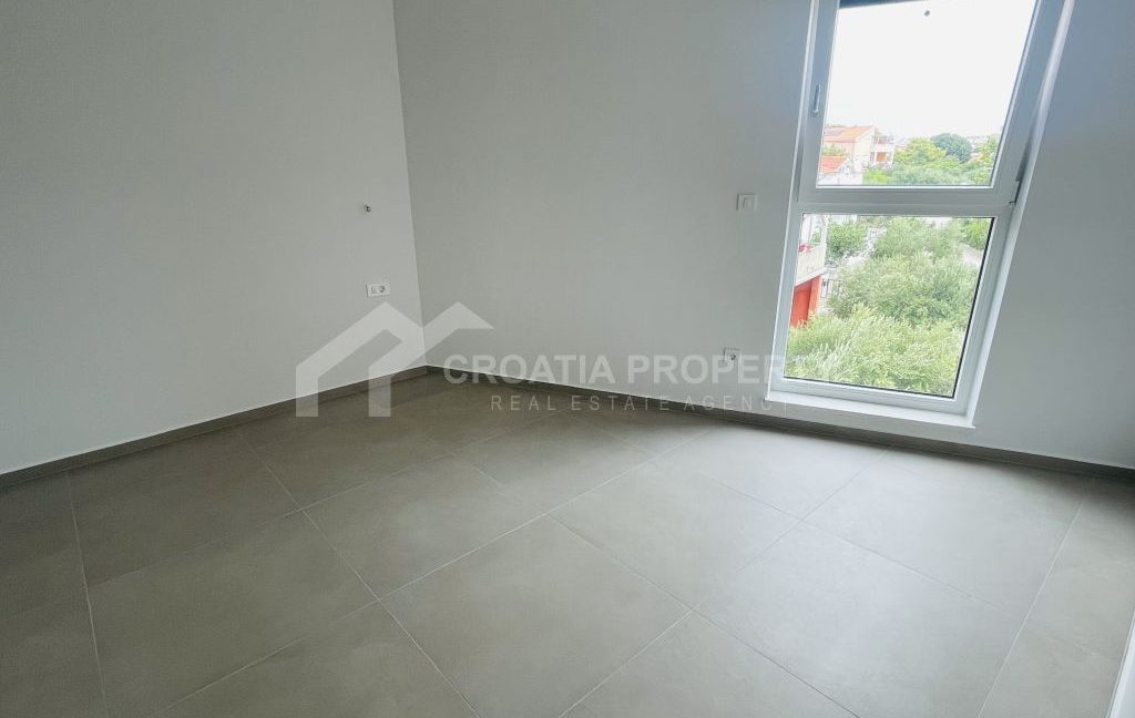 spacious apartmant near the beach vodice - 3763 (5)