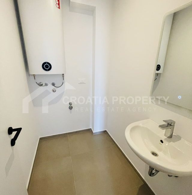 spacious apartmant near the beach vodice - 3763 (8)