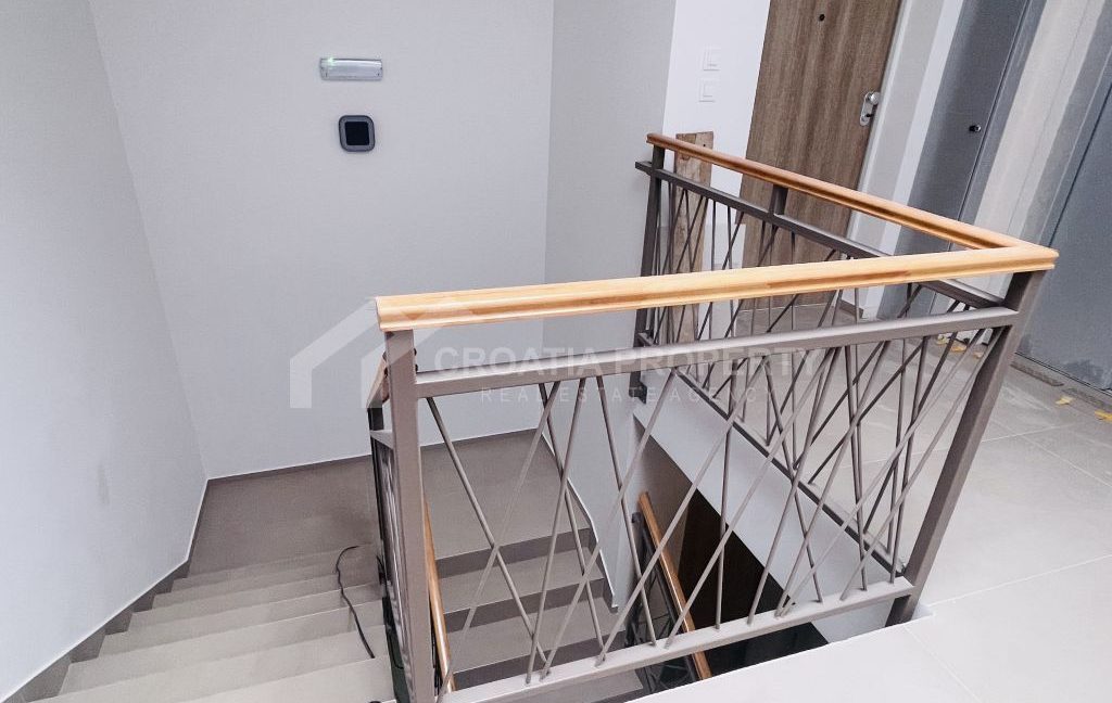spacious apartmant near the beach vodice - 3763 (9)