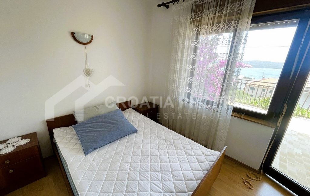 spacious beach house with sea view ciovo - 3736 (17)