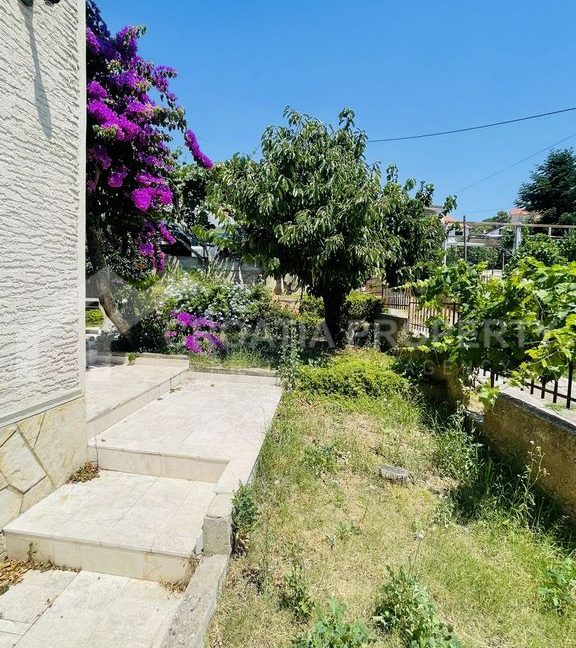 spacious beach house with sea view ciovo - 3736 (5)