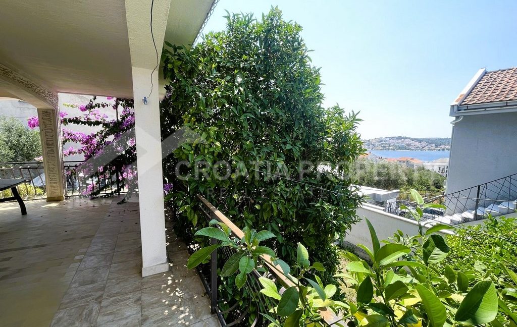 spacious beach house with sea view ciovo - 3736 (6)