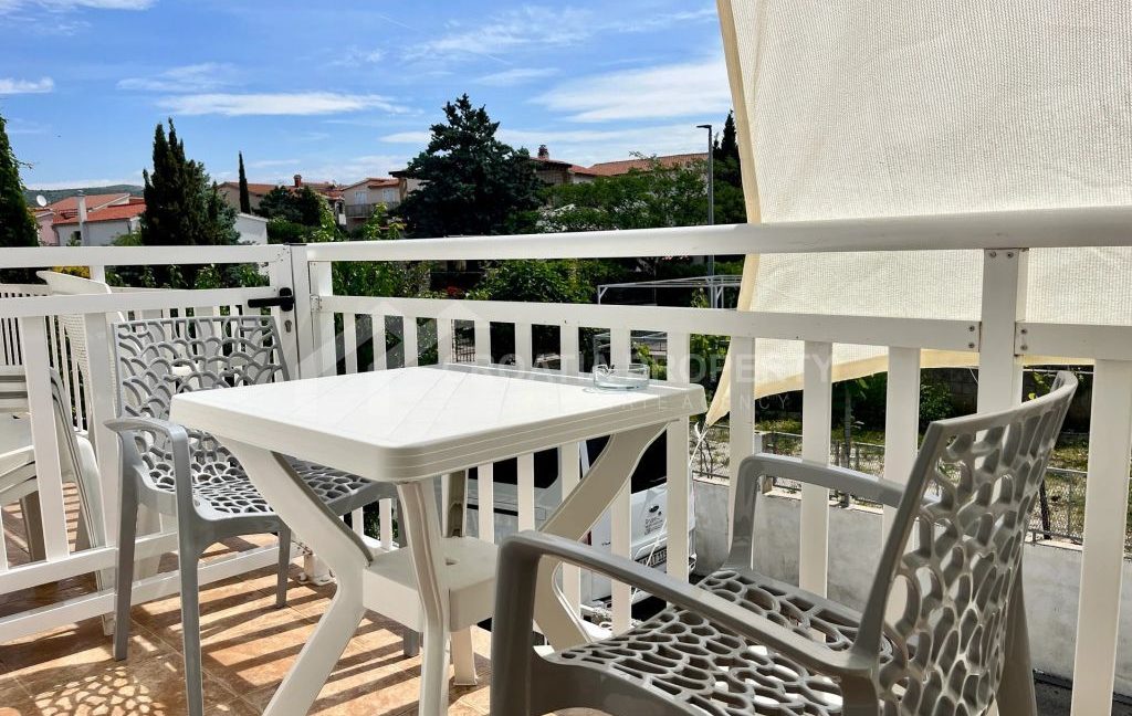 spacious house near the beach and city centre rogoznica - 3769 (4)