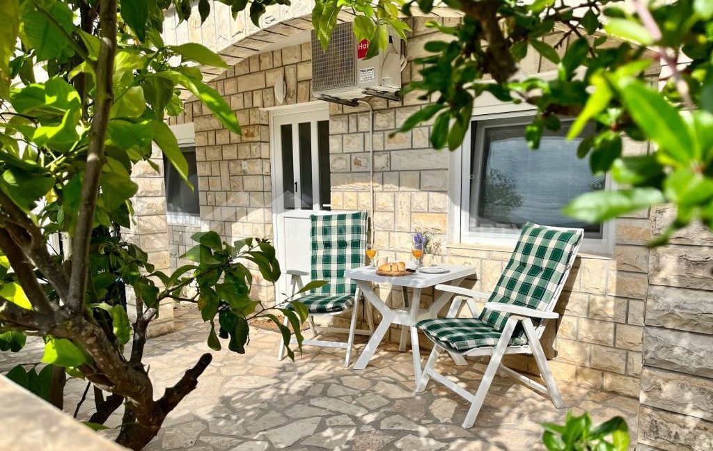 spacious house near the beach and city centre rogoznica - 3769 (5)