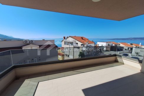 contemporary apartment with a view baska voda - 3780 (1)