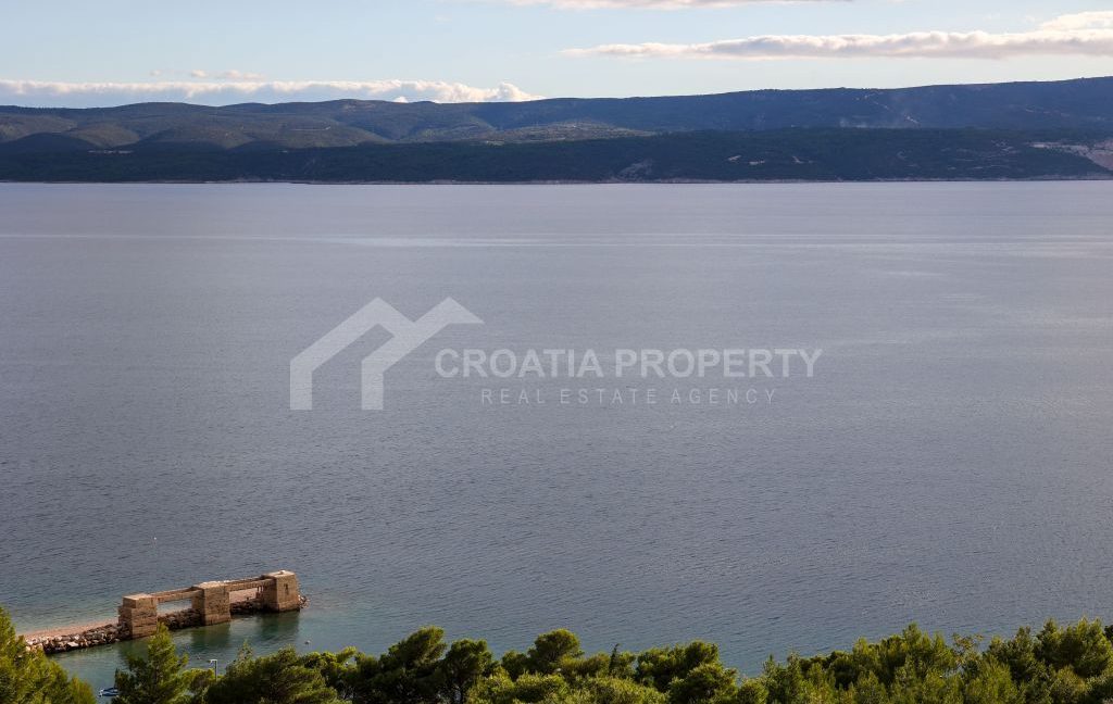fully furnished seacoast house with a pool omis (14)