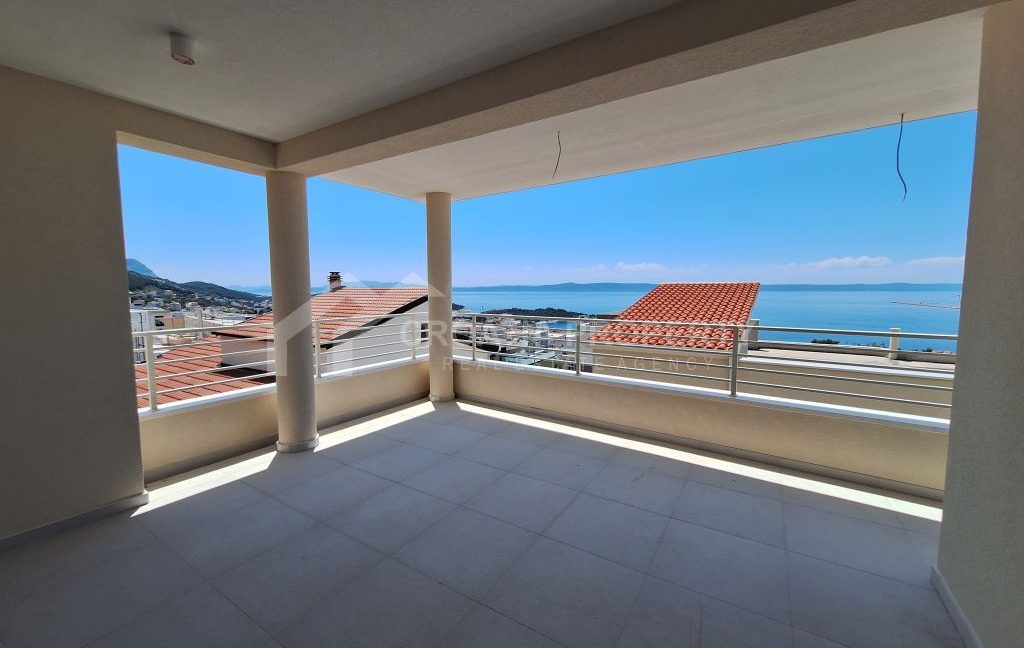 modern design penthouse with sea view makarska - 3792 (1)