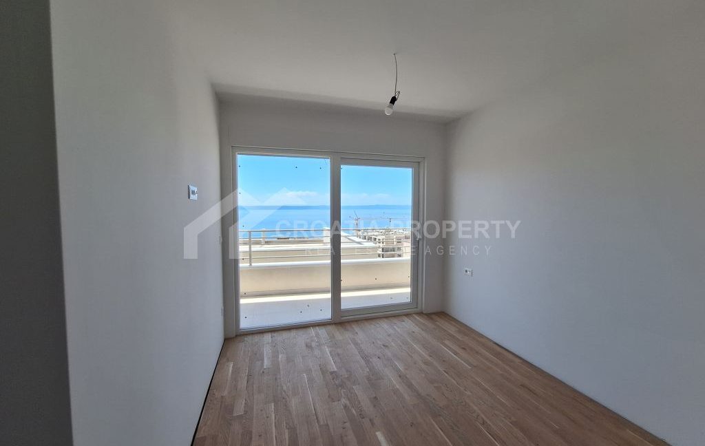 modern design penthouse with sea view makarska - 3792 (5)