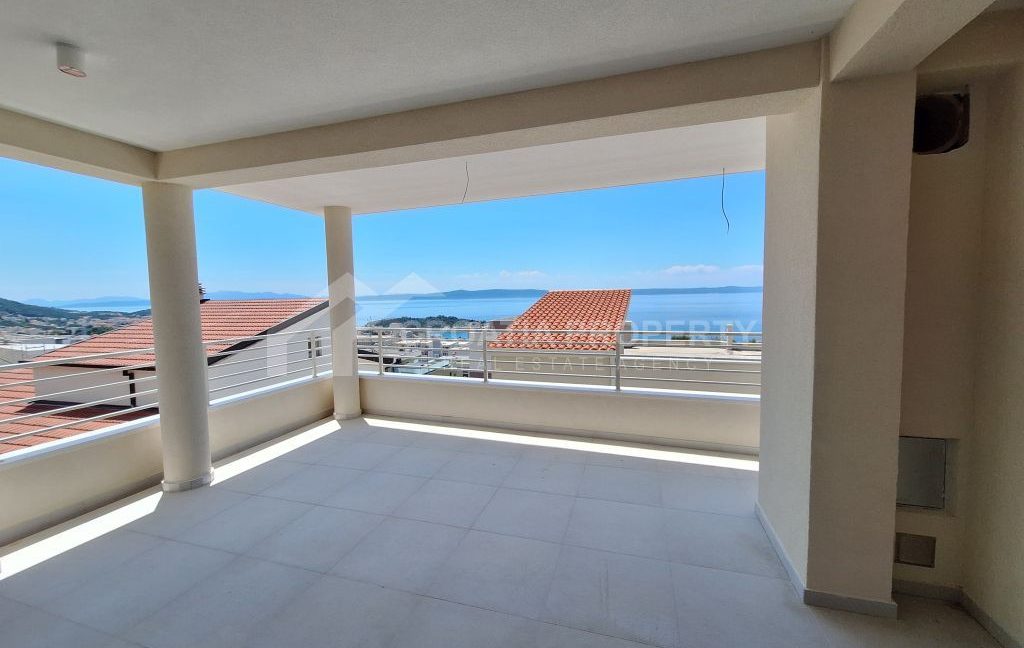 modern design penthouse with sea view makarska - 3792 - (9)