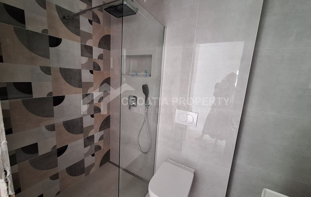 new apartment with a view and two loggias makarska (4)