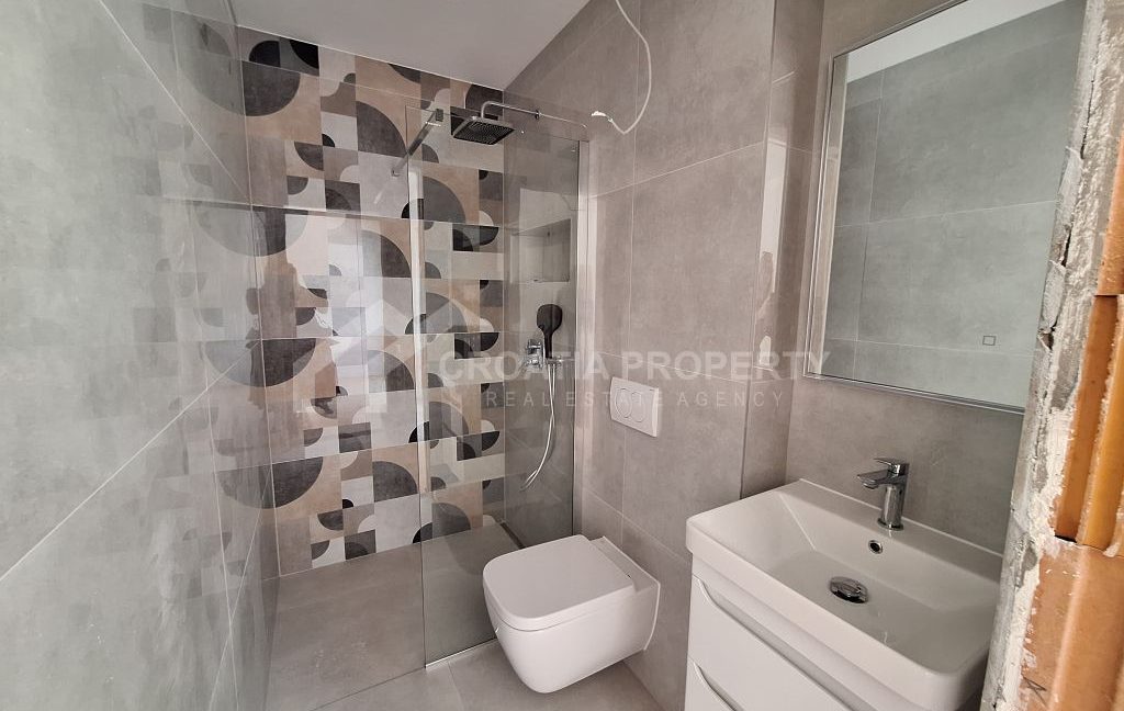 new apartment with a view and two loggias makarska (5)