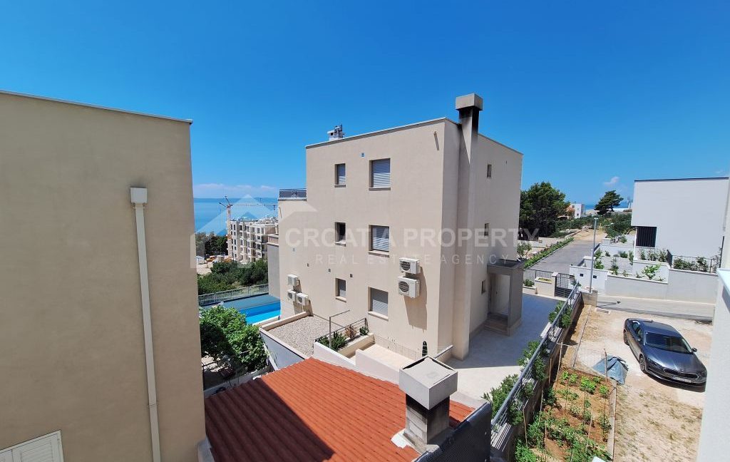 new apartment with parking space and loggia makarska (5)